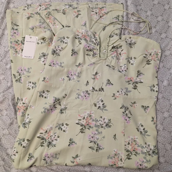 Abercrombie & Fitch Green Floral Halter Dress NWT - Picture 6 of 8